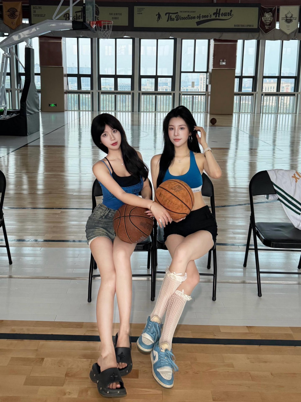 姆巴佩与足坛传奇球星实力对比分析
